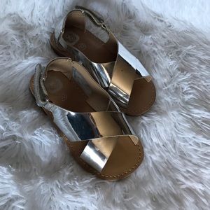 2/$15 Silver sandals 10c